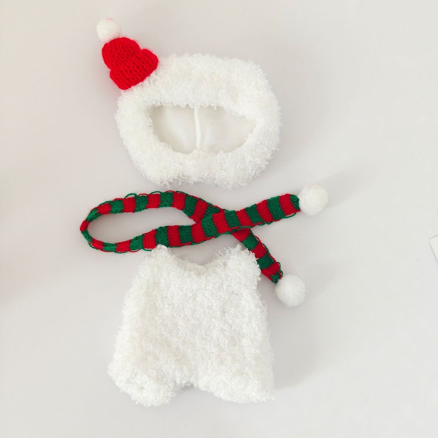 Clothes Only）Adorable 17cm Labubu Doll Christmas Outfits: Cozy Cape, Sweater & Hat Set - Perfect for Holiday Fun