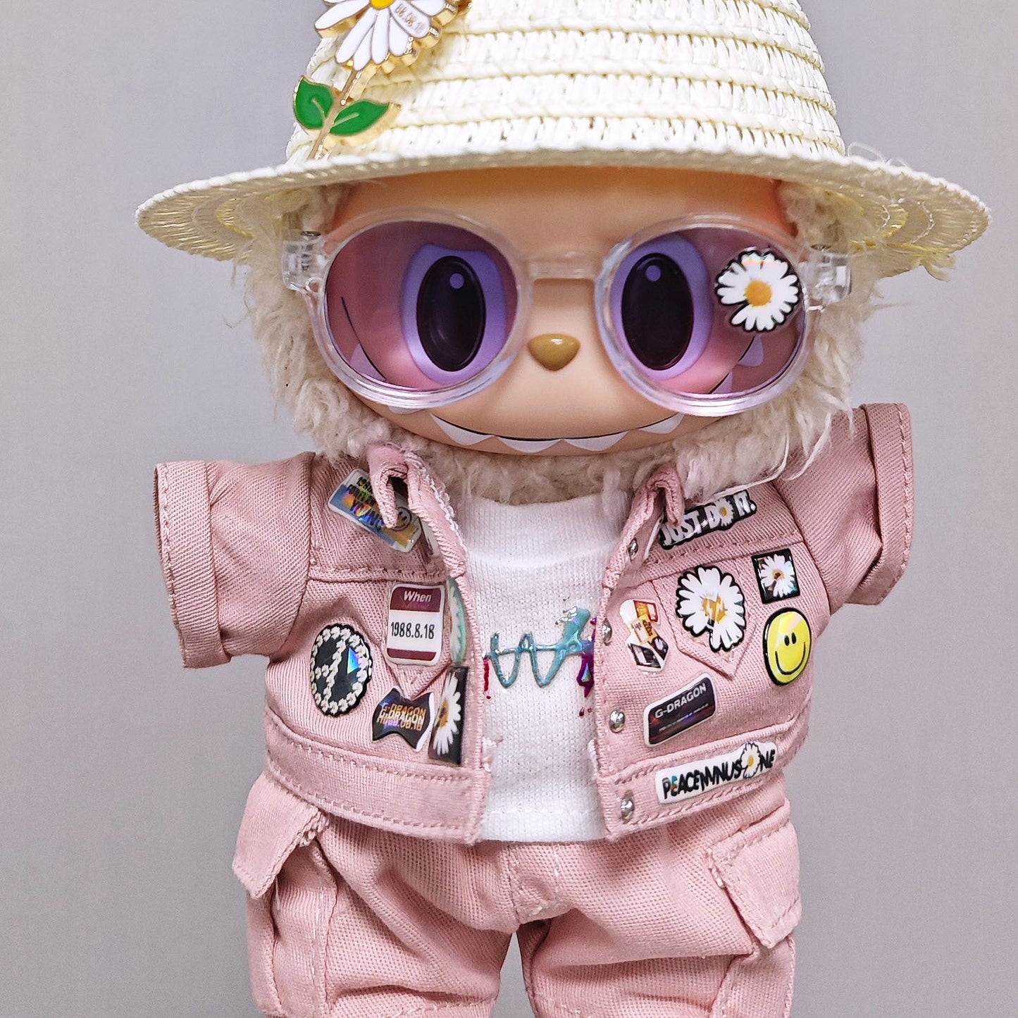 Stylish GD-Inspired Denim Wear for 17cm Labubu Charm Dolls – Elevate Your Doll's Wardrobe Today