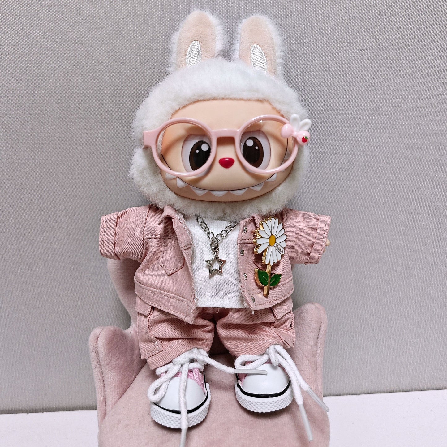 Stylish GD-Inspired Denim Wear for 17cm Labubu Charm Dolls – Elevate Your Doll's Wardrobe Today