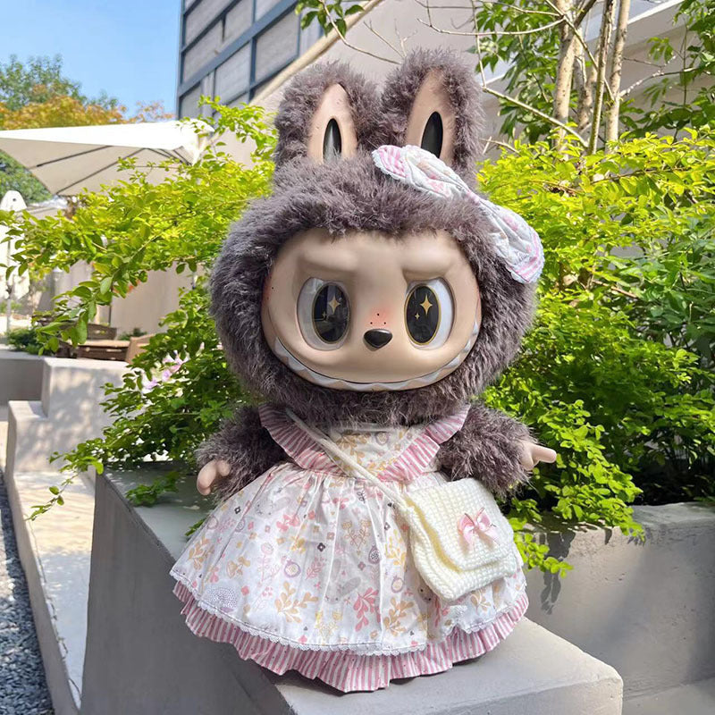 Only Clothes for Sale] Unleash Your Inner Royalty with the Queen Red Cloak - Perfectly Tailored for 58cm ZIMOMO Labubu Dolls, a Must-Have for Collectors!