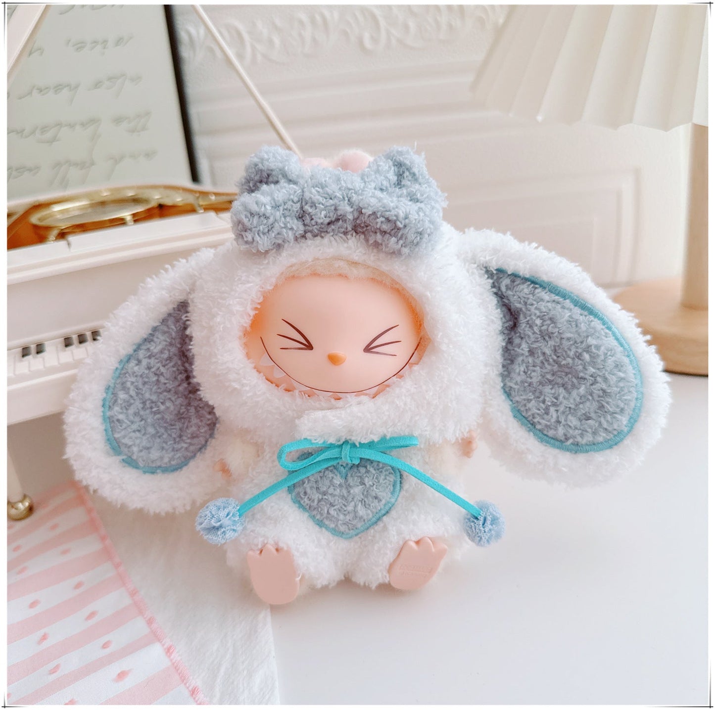 Clothes only)Adorable White Dress-Up Outfit for 17cm Labubu: Cute Bunny Heartbeat Bunny Set - Perfect for Stylish Playtime Adventures