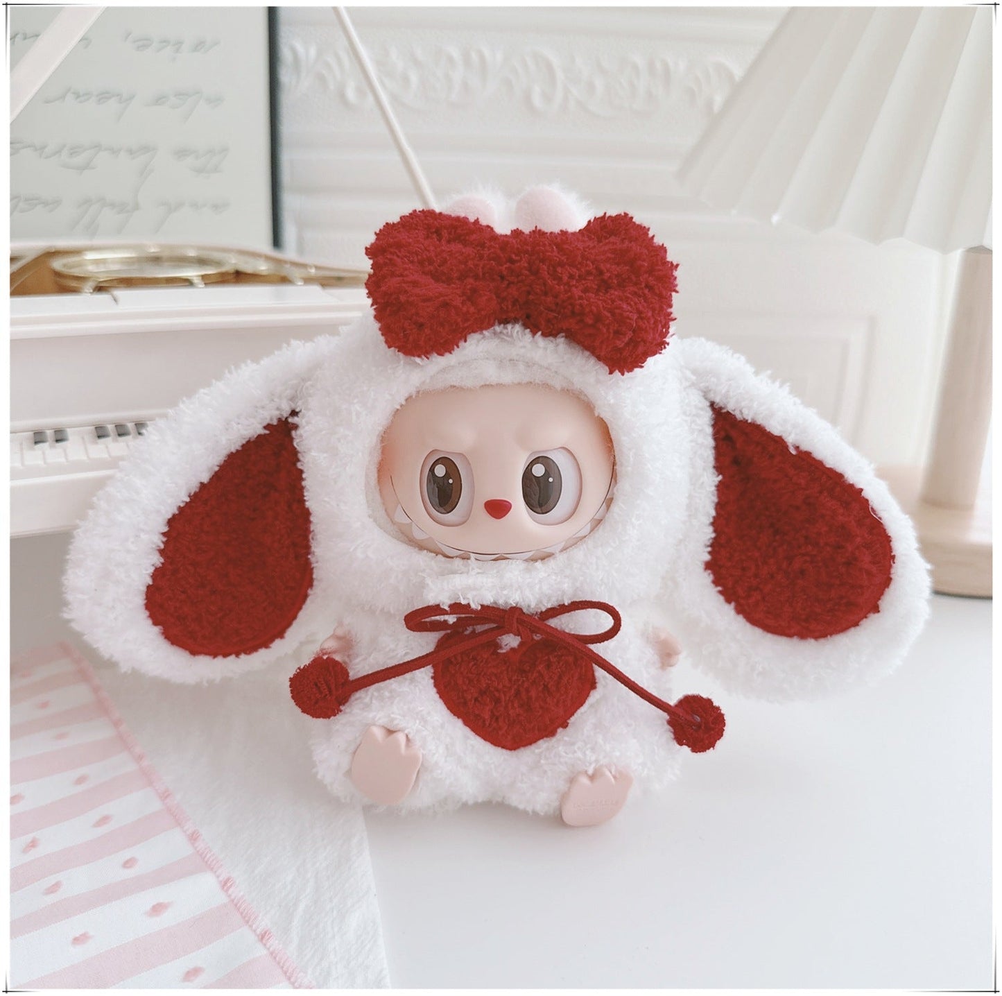 Clothes only)Adorable White Dress-Up Outfit for 17cm Labubu: Cute Bunny Heartbeat Bunny Set - Perfect for Stylish Playtime Adventures